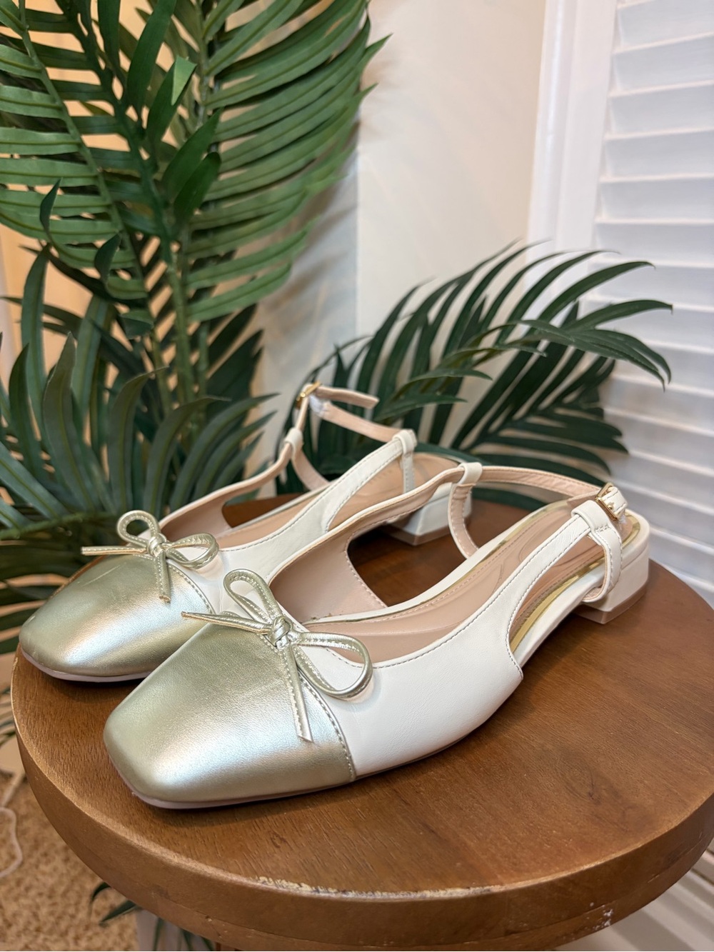 Kelly & Katie Gold and Cream Slingback Flats with Small Heel Size 8M